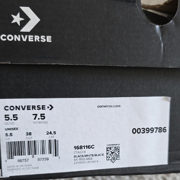 Converse Black and White High-Top Sneakers Classic Design - Picture 5 of 5